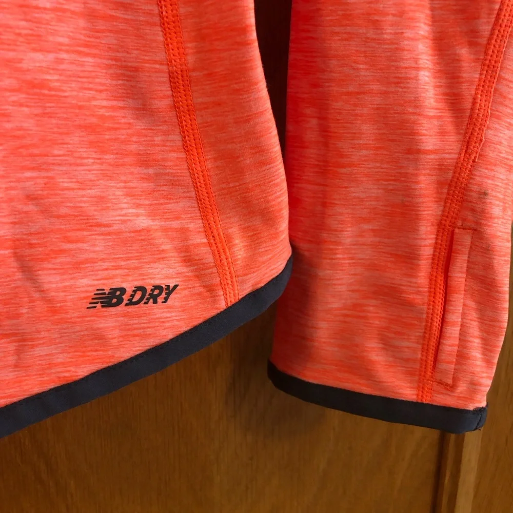 NWT New Balance Dry Accelerate Quarter Zip Pullover Performance Top Size M - Picture 11 of 12